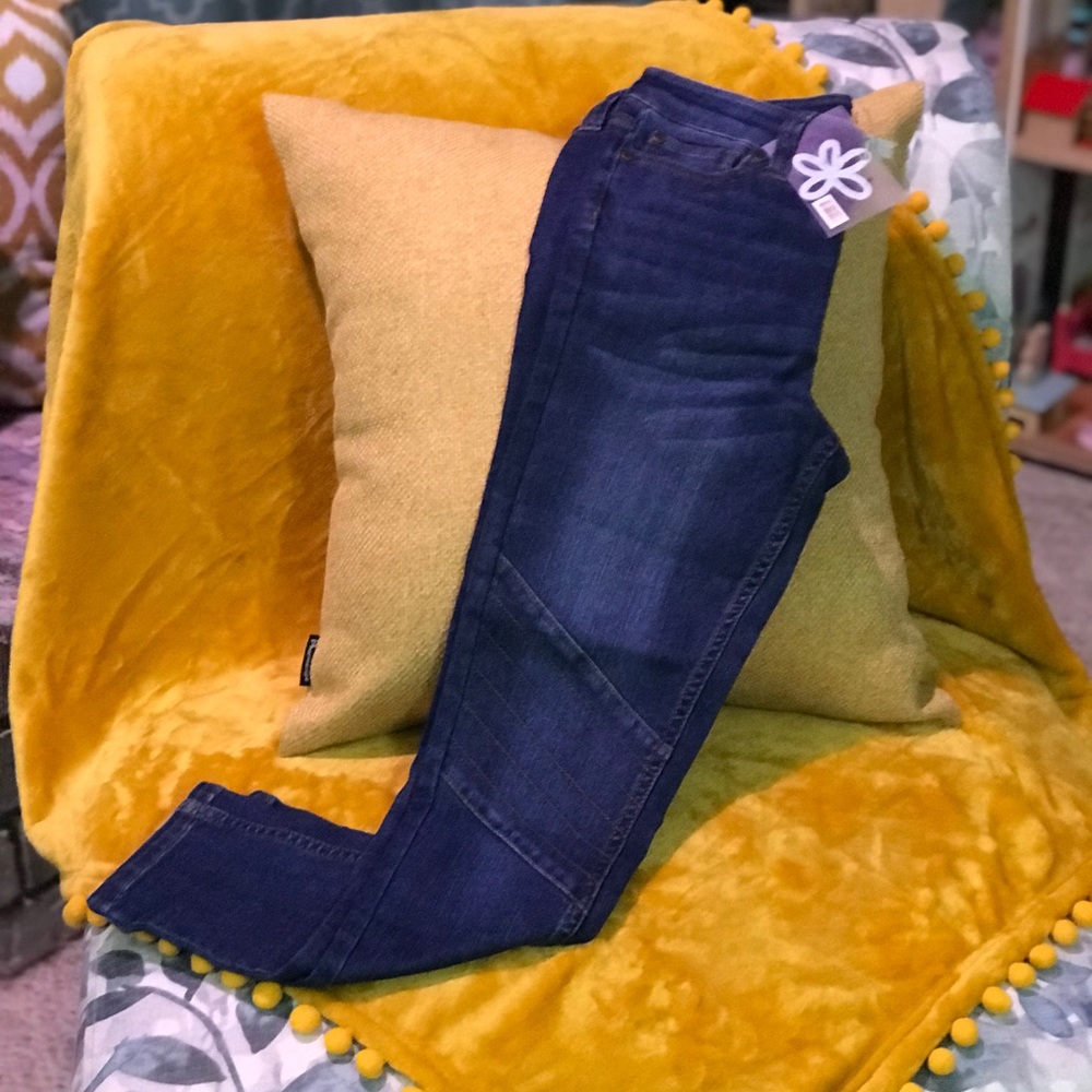 Matilda Jane 435 jeans NWT SIZE 10.